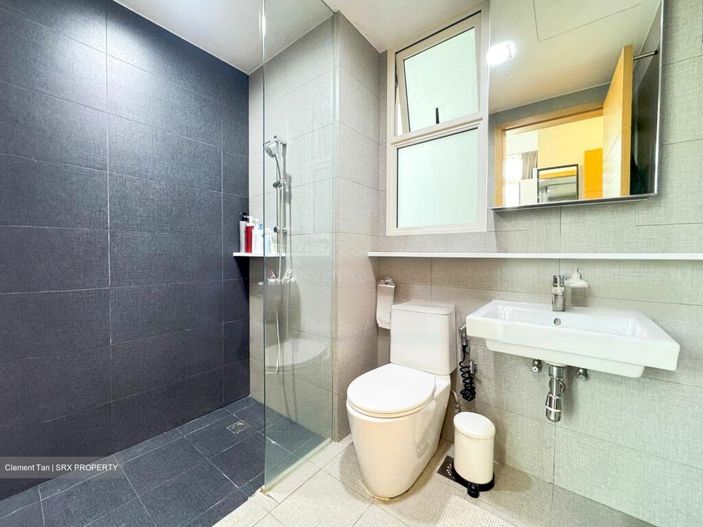 Vacanza @ East (D14), Condominium #473765991